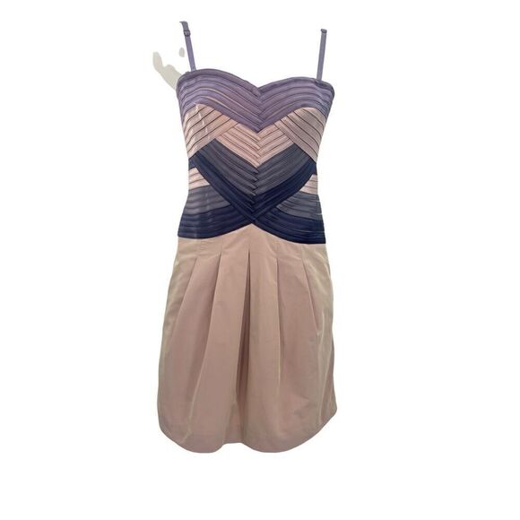 Bcbg strapless / adjustable spaghetti straps  size 0 - Picture 4 of 16